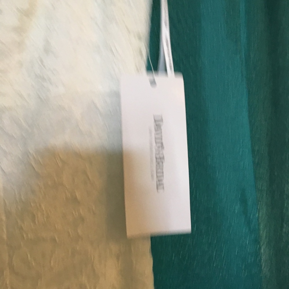 David’s bridal sheath lace gown NWT - Picture 5 of 5